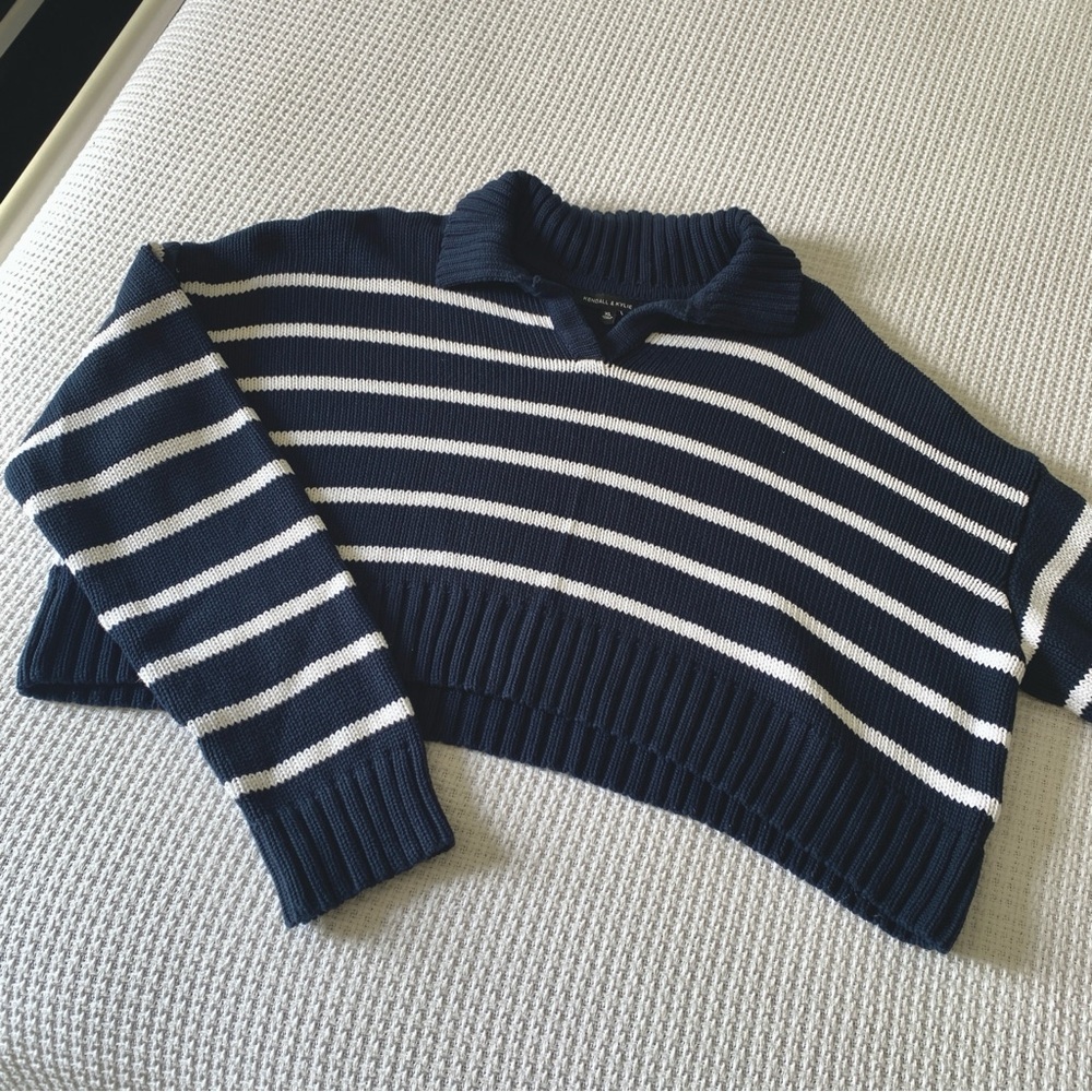 pacsun cropped sweater